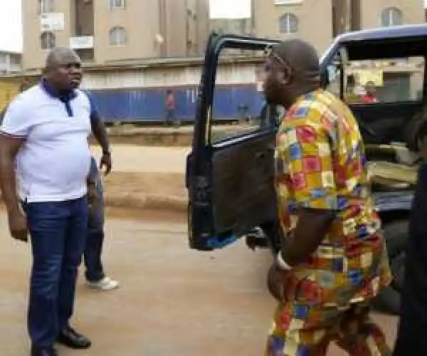 Ambode pictured reprimanding a driver for breaking traffic laws
